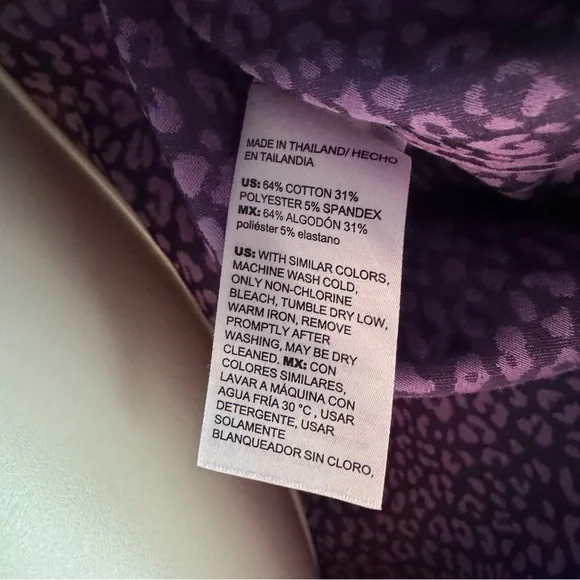 Chico’s No Iron Animal Print Jacquard Shirt - Picture 8 of 8